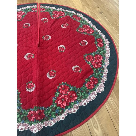 Vintage Christmas tree skirt handmade quilted lace trim Poinsettia gold rose 59" - Picture 4 of 7